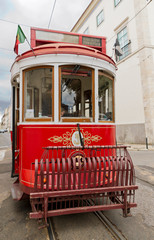 Fototapeta na wymiar tramwaj z Lizbony, w Portugalii