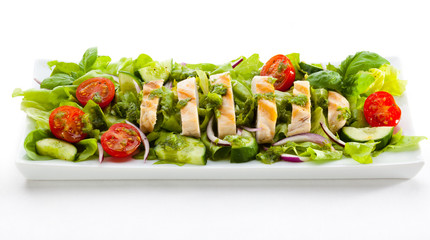 Vegetable salad with roasted chcicken meat