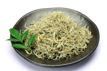 dried young sardines