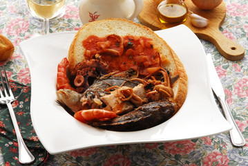 Sopa de marisco y pescado
