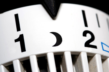 Heizungzthermostat auf Mond