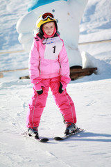 Fototapeta na wymiar girl on the ski