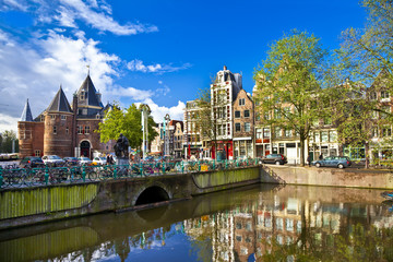 Naklejka premium beautiful Amsterdam , canals in downtown