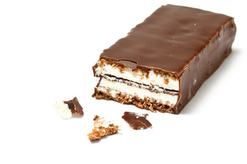 Chocolate bar with skimmings filling cut with crumbs