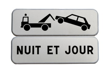Panneaux de mise en garde pour le stationnement