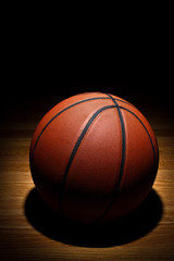 Obraz premium Basketball on court