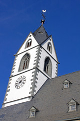 Fototapeta na wymiar Wallfahrtskirche Bornhofen am Mittelrhein