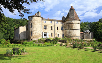Fototapeta na wymiar Chateau des Martinanches in Saint Dier d'Auvergne