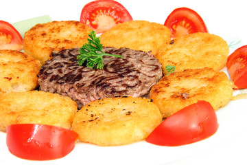 Pommes de terre tomate steak