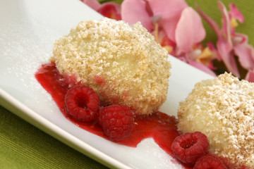Topfenknödel - Quarkknödel