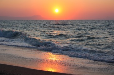 sonnenuntergang über dem meer