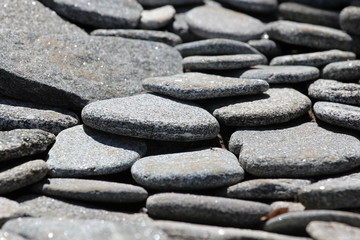 Природные плоские камни