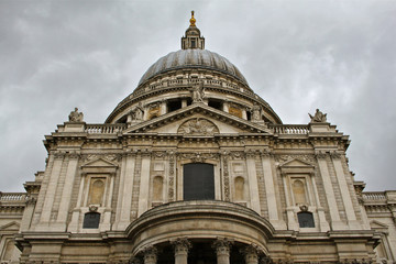 Fototapeta na wymiar St Pauls Cathedral