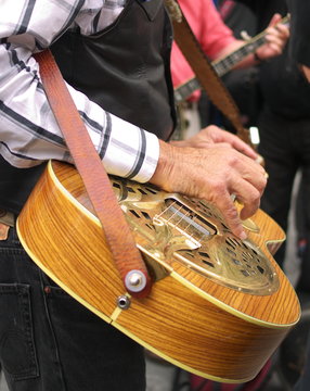 Folk Guitar Hero