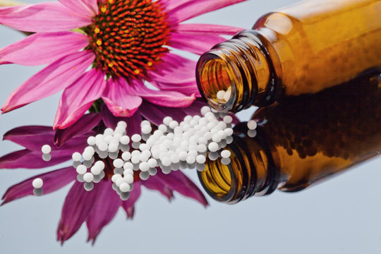 Hom&ouml;opathie. Globuli als alternative Medizin