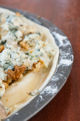 tarte au fromage, pomme et noix