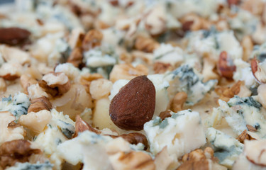 tarte au fromage, pomme et noix