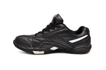 black athletic shoes