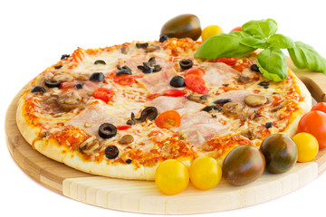 pizza with ham, cherry tomatoes and olives