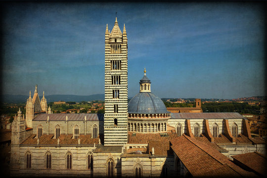 Duomo Di Siena Su Texture Retro