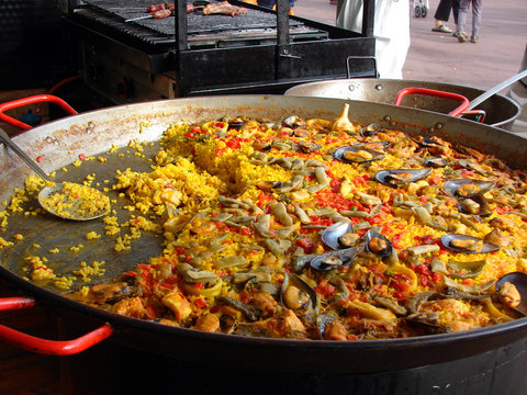 traditional and national spanish meal a paella