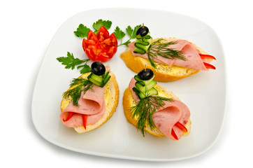Sandwiches served in the plate