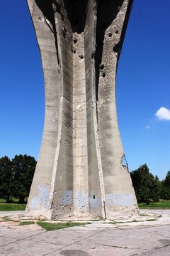 Wasserturm in Vukovar (unterer Teil)