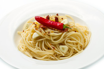 pasta garlic olive oil and red chili pepper