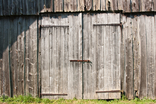 "Scheunentor" Stockfotos und lizenzfreie Bilder auf Fotolia.com - Bild
