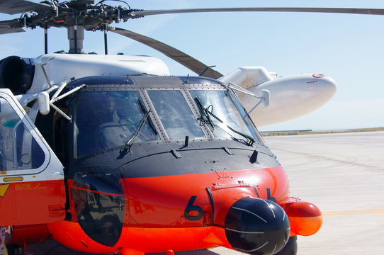 救難ヘリコプター　UH-60J