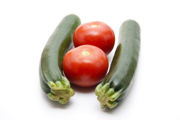 Tomaten und Zucchini