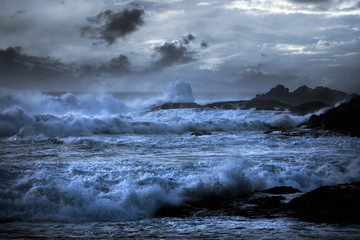 Fototapeta premium Stormy beach