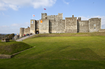 Fototapeta na wymiar Zamek w Dover w hrabstwie Kent