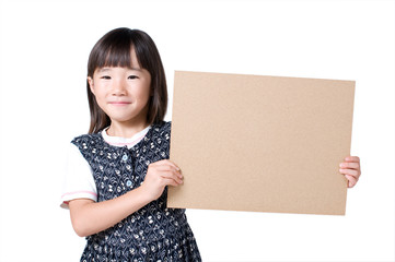 メッセージボードを持つ女の子