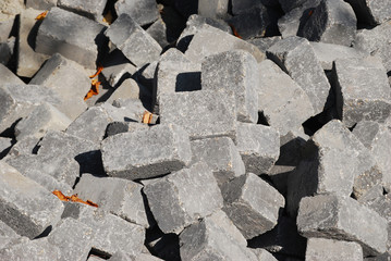 Grobe Steine für den Strassenbau