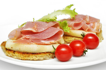 sandwich with  ham