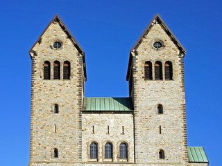 Fototapeta na wymiar Klasztor Abdinghof w Paderborn