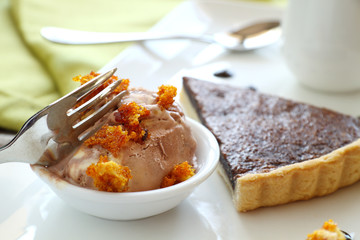 Ice Cream With Honeycomb