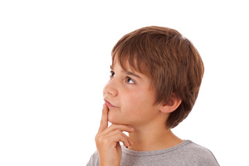 Schwere Entscheidung - Junge, Kind denkt nach