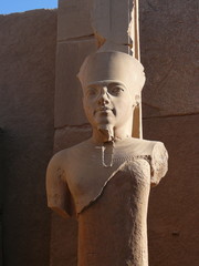 Pharaoh statue Egypt