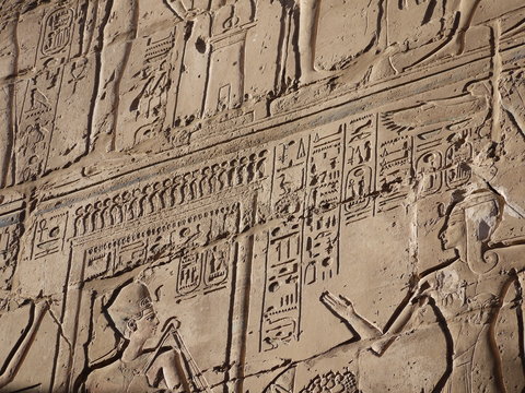 Karnak pictograms