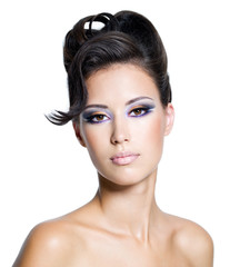 Obraz premium Pretty glamour young girl with fashion hairstyle