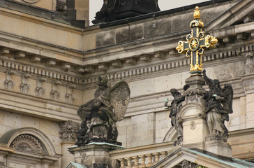 Fototapeta na wymiar dekoracje w katedrze w Berlinie