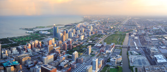 Fototapeta premium Chicago skyline at sunset