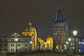 Obraz premium Prag Karlsbrücke am Abend