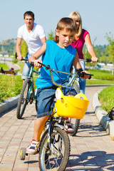 Obraz premium Riding a bicycle