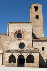 Fototapeta na wymiar Santa Maria di Propezzano (Teramo, Abruzja, Włochy) - Kościół