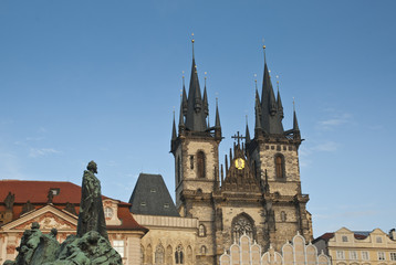 Fototapeta na wymiar Die Teynkirche von Prag