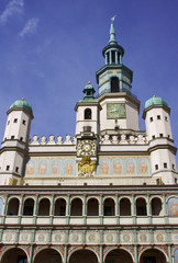 Fototapeta na wymiar fasada ratusza w Poznaniu