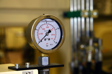 Industrial barometer